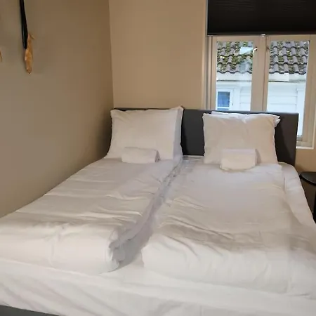 The Blue Door 아파트 *