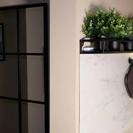 The Blue Door Apartman *